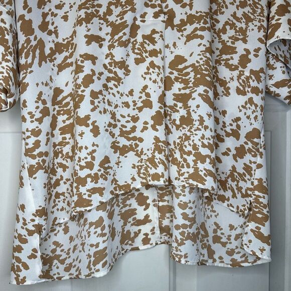 Worthington Animal Print Short Sleeve Blouse - Picture 4 of 11